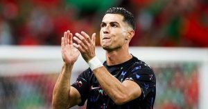 Tại sao Cristiano Ronaldo “bị cấm” mở kênh YouTube hoặc tài khoản TikTok?