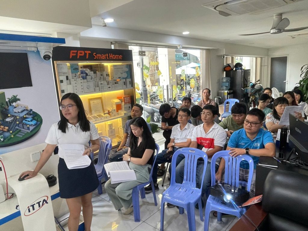 Cán bộ ITTA học hỏi về quy định thuế mới